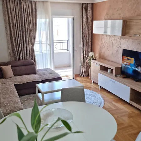 Lejlighed Three Bedroom